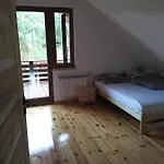 Prázdninový dům Dom Drewniany Pod Lasem Zatory